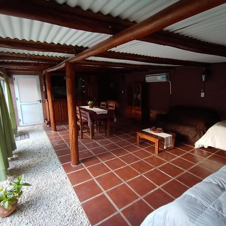 Casa Sol Y Sierras A 500 Metros Del Centro Villa Alta Gracia Eksteriør billede